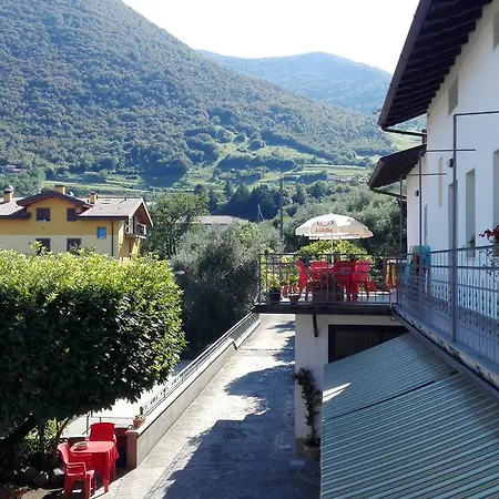 Nocleg ze śniadaniem Curtif Tavernola Bergamasca